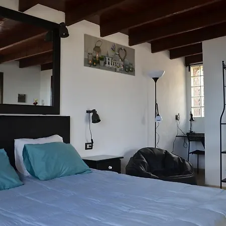 La Casita Del Volcan Hébergement de vacances Ye